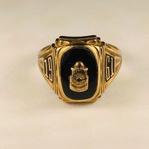 10K Gold Class Ring